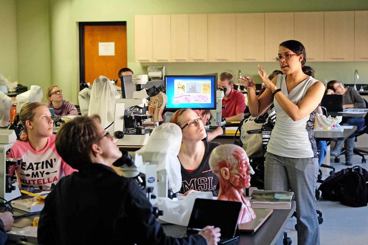 brooks_erin_classroom_20160128_f3448-20x30.jpg