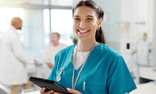 medical assistant, woman, smiling