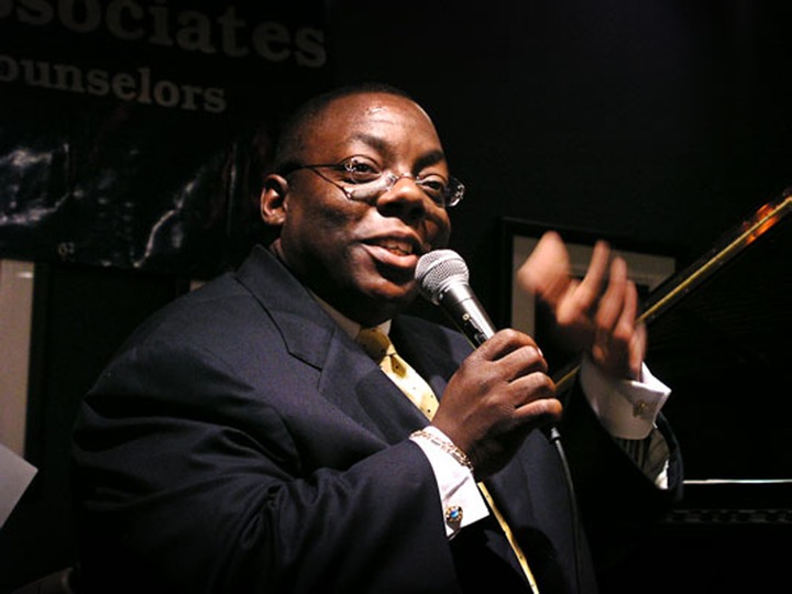 Cyrus Chestnut 2004
