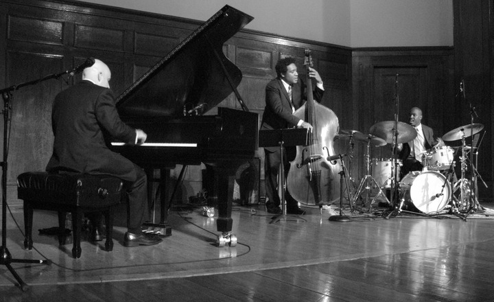 Peter Martin-Chris Thomas-Ulysses Owens 2010